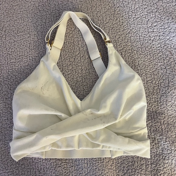 Buffbunny Collection Other - Buffbunny Candy Wrap Sports Bra in White Size Small